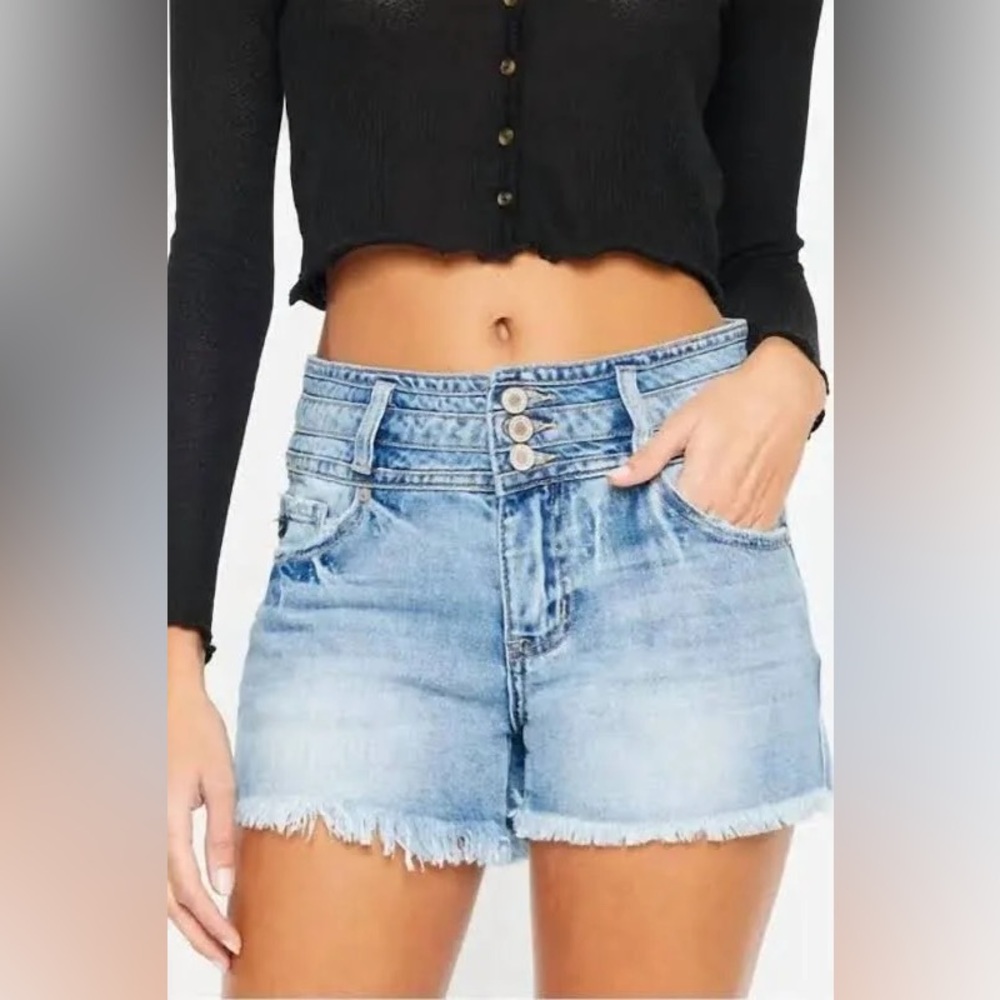 KanCan Triple Button High Rise Shorts